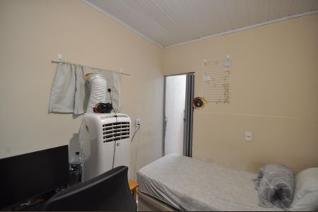 Casa à venda com 140m², 2 quartos e 2 vagasQuarto de Serviço