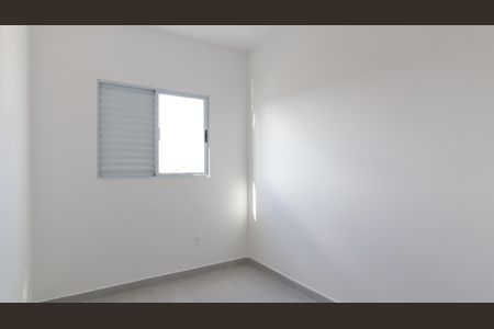 Quarto 1 de apartamento para alugar com 2 quartos, 35m² em Vila Santa Teresa, São Paulo