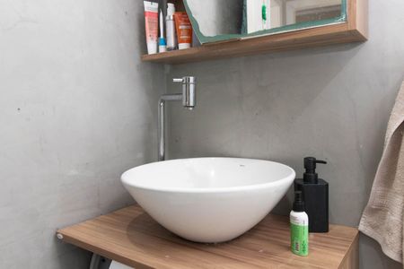 Apartamento à venda com 75m², 3 quartos e sem vagaBanheiro