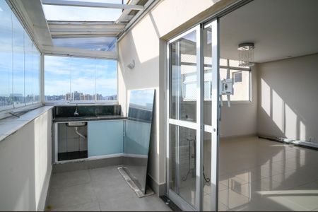 Apartamento à venda com 100m², 2 quartos e 2 vagasVaranda