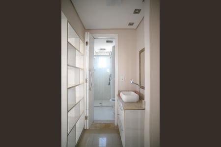 Apartamento à venda com 100m², 2 quartos e 2 vagasBanheiro Social