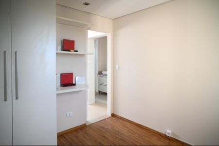 Apartamento à venda com 100m², 2 quartos e 2 vagasQuarto 1