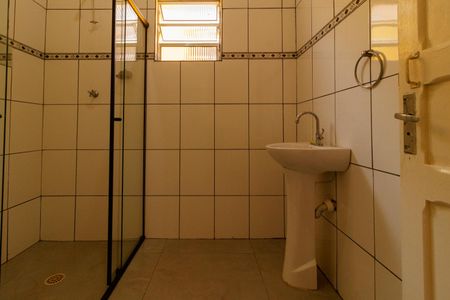 Casa para alugar com 90m², 2 quartos e 1 vaga Casa para alugar com 90m², 2 quartos e 1 vagaBanheiro