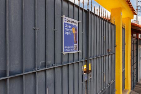 Casa para alugar com 90m², 2 quartos e 1 vaga Casa para alugar com 90m², 2 quartos e 1 vagaPlaquinha