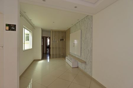 Sala de apartamento à venda com 2 quartos, 65m² em Vila Camilópolis, Santo André