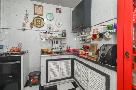 Apartamento à venda com 95m², 2 quartos e sem vagaCozinha