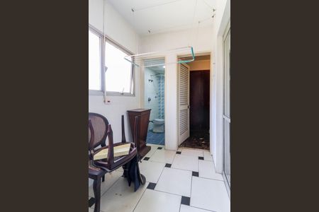 Apartamento à venda com 126m², 3 quartos e 1 vagaÁrea de Serviço