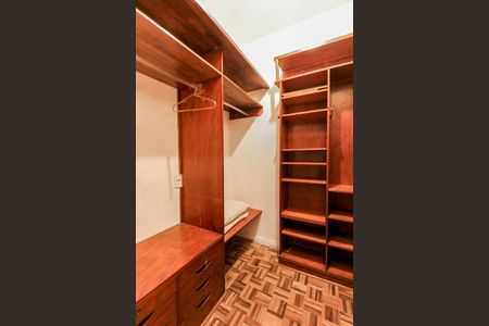 Apartamento à venda com 126m², 3 quartos e 1 vagaCloset da Suíte