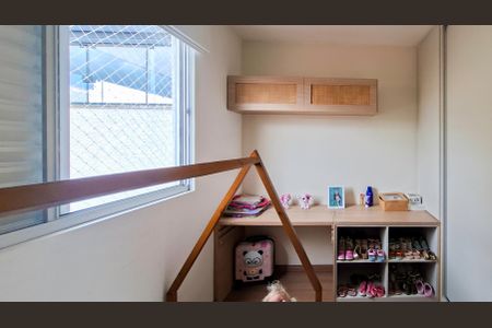 Apartamento à venda com 130m², 3 quartos e 2 vagasQuarto 2