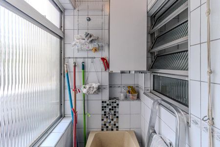 Apartamento à venda com 59m², 1 quarto e 1 vaga Apartamento à venda com 59m², 1 quarto e 1 vagaÁrea de Serviço