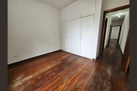 Casa à venda com 155m², 3 quartos e 2 vagasQuarto 1