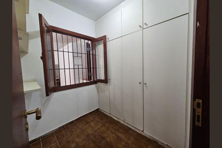 Casa à venda com 155m², 3 quartos e 2 vagasQuarto de Serviço