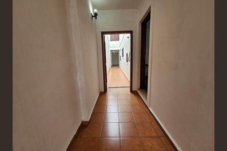 Casa à venda com 155m², 3 quartos e 2 vagasCorredor