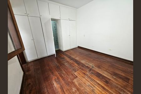 Casa à venda com 155m², 3 quartos e 2 vagasSuíte