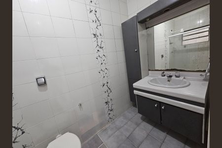 Casa à venda com 155m², 3 quartos e 2 vagasBanheiro da Suíte