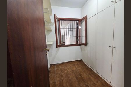 Casa à venda com 155m², 3 quartos e 2 vagasQuarto de Serviço