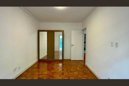 Apartamento para alugar com 75m², 2 quartos e 1 vaga Apartamento para alugar com 75m², 2 quartos e 1 vagaQuarto