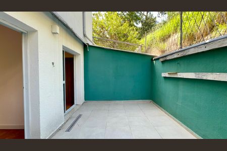 Apartamento para alugar com 75m², 2 quartos e 1 vaga Apartamento para alugar com 75m², 2 quartos e 1 vagaVaranda do Quarto