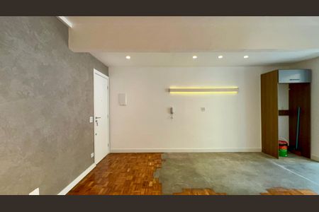 Apartamento para alugar com 75m², 2 quartos e 1 vaga Apartamento para alugar com 75m², 2 quartos e 1 vagaSala
