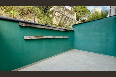 Apartamento para alugar com 75m², 2 quartos e 1 vaga Apartamento para alugar com 75m², 2 quartos e 1 vagaVaranda da Suíte