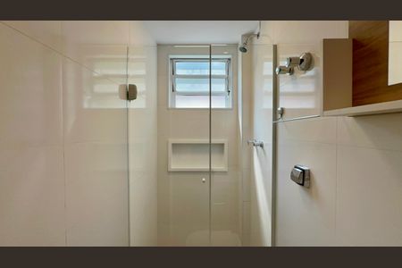 Apartamento para alugar com 75m², 2 quartos e 1 vaga Apartamento para alugar com 75m², 2 quartos e 1 vagaBanheiro Social