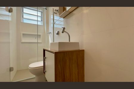 Apartamento para alugar com 75m², 2 quartos e 1 vaga Apartamento para alugar com 75m², 2 quartos e 1 vagaBanheiro Social