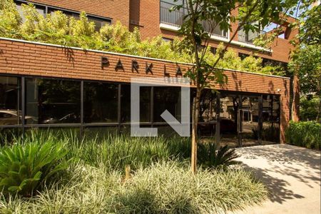 Apartamento à venda com 375m², 4 quartos e 3 vagas Apartamento à venda com 375m², 4 quartos e 3 vagasFachada