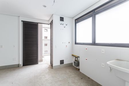 Apartamento à venda com 375m², 4 quartos e 3 vagas Apartamento à venda com 375m², 4 quartos e 3 vagasÁrea de Serviço