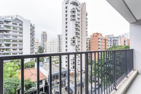 Apartamento à venda com 375m², 4 quartos e 3 vagas Apartamento à venda com 375m², 4 quartos e 3 vagasVaranda