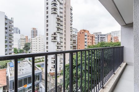 Apartamento à venda com 375m², 4 quartos e 3 vagas Apartamento à venda com 375m², 4 quartos e 3 vagasVaranda
