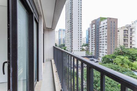 Apartamento à venda com 375m², 4 quartos e 3 vagas Apartamento à venda com 375m², 4 quartos e 3 vagasVaranda