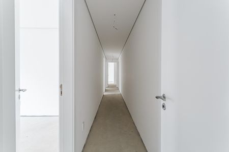 Apartamento à venda com 375m², 4 quartos e 3 vagas Apartamento à venda com 375m², 4 quartos e 3 vagasCorredor