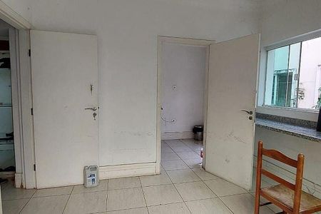 Casa à venda com 240m², 3 quartos e 3 vagas