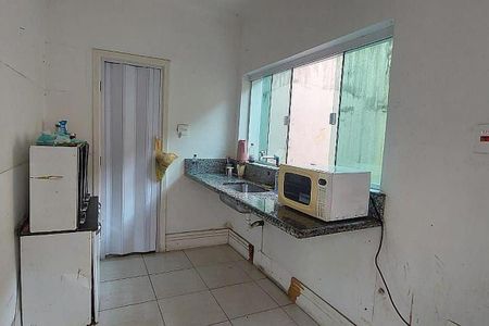 Casa à venda com 240m², 3 quartos e 3 vagas