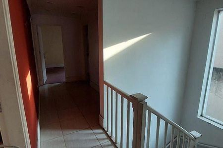 Casa à venda com 240m², 3 quartos e 3 vagas