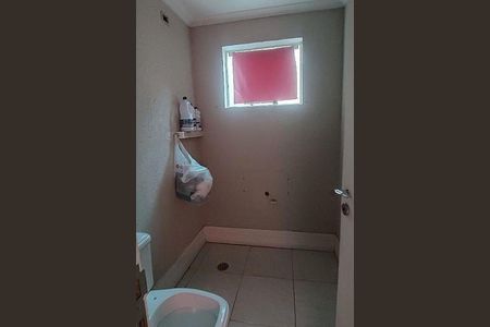 Casa à venda com 240m², 3 quartos e 3 vagas