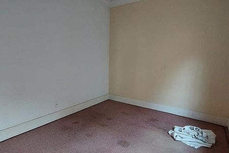 Casa à venda com 240m², 3 quartos e 3 vagas