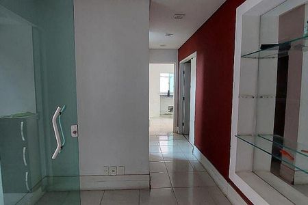 Casa à venda com 240m², 3 quartos e 3 vagas