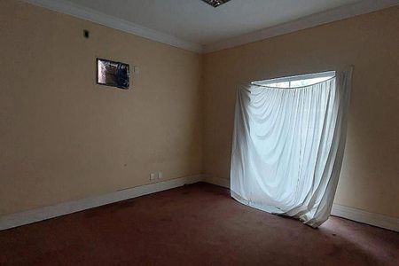 Casa à venda com 240m², 3 quartos e 3 vagas