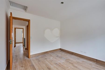 Casa à venda com 2 quartos, 112m² em Jardim Prudência, São Paulo