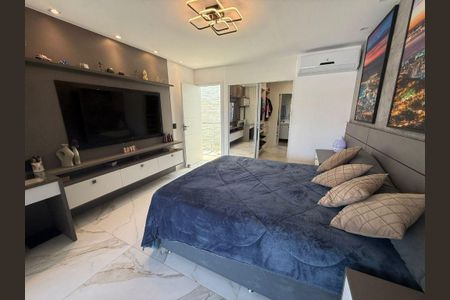 Casa à venda com 3 quartos, 209m² em Camboinhas, Niterói