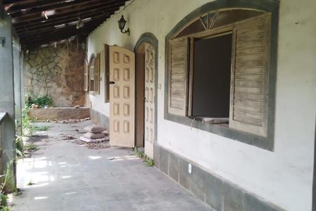 Casa à venda com 3 quartos, 188m² em Itaipu, Niterói