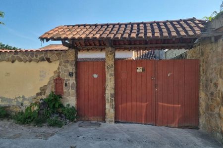 Casa à venda com 3 quartos, 188m² em Itaipu, Niterói