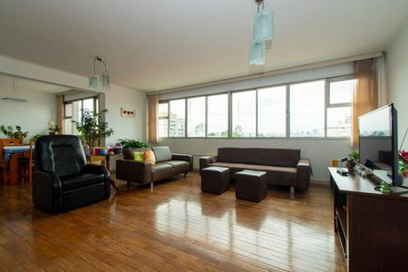 Apartamento à venda com 165m², 3 quartos e 1 vaga