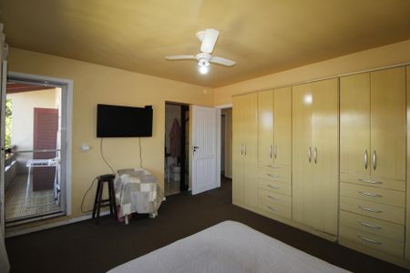 Casa à venda com 321m², 5 quartos e 2 vagasSuíte 1