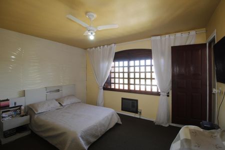 Casa à venda com 321m², 5 quartos e 2 vagasSuíte 1