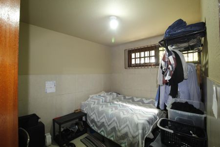 Casa à venda com 321m², 5 quartos e 2 vagasQuarto 5