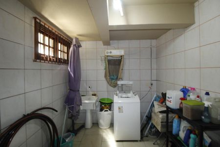 Casa à venda com 321m², 5 quartos e 2 vagasÁrea de Serviço