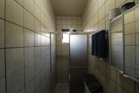 Casa à venda com 321m², 5 quartos e 2 vagasBanheiro 2