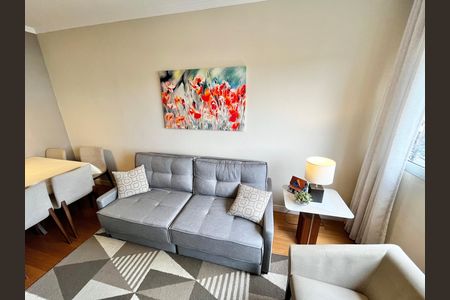 Apartamento para alugar com 96m², 3 quartos e 1 vaga Apartamento para alugar com 96m², 3 quartos e 1 vagaSala